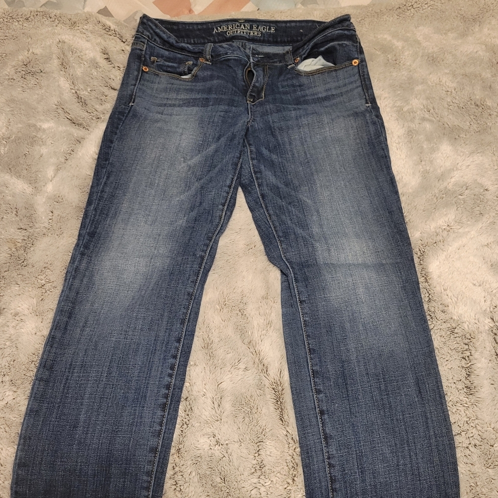 Women's size 8 American Eagle Outfitters Skinny Stretch Jeans